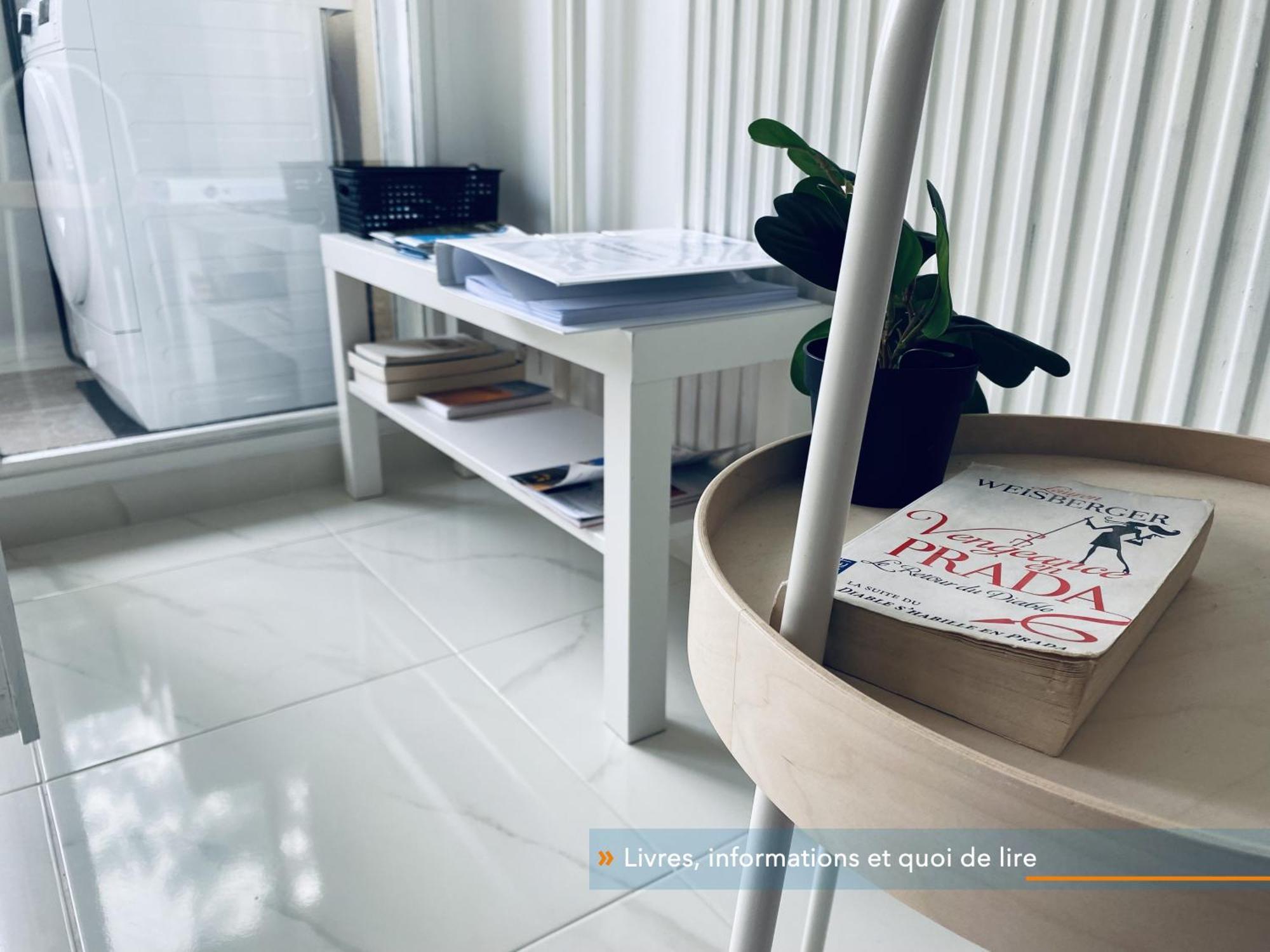 Appartement Parisien Neuf, Moderne Avec Une Grande Salon, 2 Chambres, 4 Lits, Parking Gratuit, 15Min De Paris Et 13 Min Aeroport Orly Вітрі-сюр-Сен Екстер'єр фото